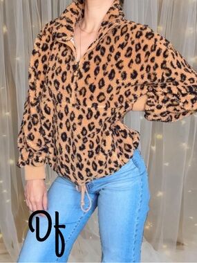 Billabong Leopard Print Half-Zip Fleece Pullover Size L